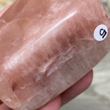 Bild in Galerie-Viewer laden, Rose Calcite Freeform #05