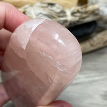 Bild in Galerie-Viewer laden, Rose Calcite Freeform #06