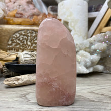 Bild in Galerie-Viewer laden, Rose Calcite Freeform #06