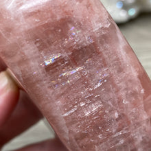 Bild in Galerie-Viewer laden, Rose Calcite Freeform #07