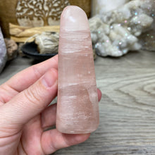 Bild in Galerie-Viewer laden, Rose Calcite Freeform #08
