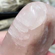 Bild in Galerie-Viewer laden, Rose Calcite Freeform #08