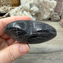 Bild in Galerie-Viewer laden, Black Tourmaline with Hematite Heart #18