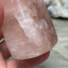 Bild in Galerie-Viewer laden, Rose Calcite Freeform #08
