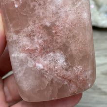 Bild in Galerie-Viewer laden, Rose Calcite Freeform #08
