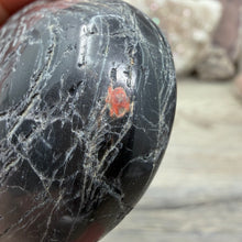 Bild in Galerie-Viewer laden, Black Tourmaline with Hematite Heart #18
