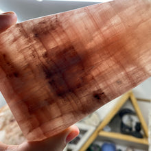 Bild in Galerie-Viewer laden, Rose Calcite Freeform #10