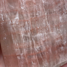 Bild in Galerie-Viewer laden, Rose Calcite Freeform #10