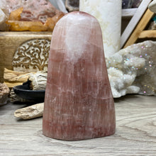 Bild in Galerie-Viewer laden, Rose Calcite Freeform #10