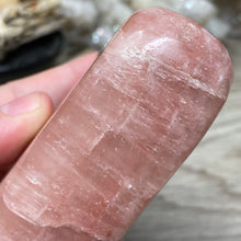 Bild in Galerie-Viewer laden, Rose Calcite Freeform #11