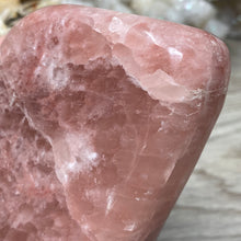 Bild in Galerie-Viewer laden, Rose Calcite Freeform #11
