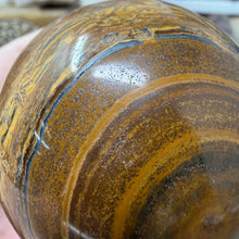 Bild in Galerie-Viewer laden, Tiger Iron 65mm Sphere #03