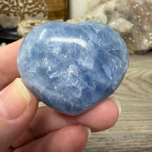 将图像加载到图库查看器中,Blue Calcite Small Heart Palm Stone Set #02