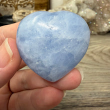 将图像加载到图库查看器中,Blue Calcite Small Heart Palm Stone Set #02