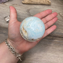Bild in Galerie-Viewer laden, Blue Aragonite 65mm Sphere #03