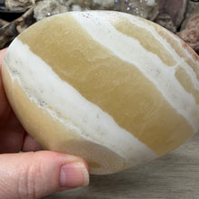 Cargar imagen en el visor de la galería, Onyx Banded Morocco 4.5" Bowl #01