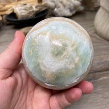 Bild in Galerie-Viewer laden, Blue Aragonite 76mm Sphere #05