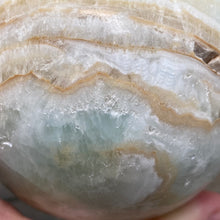 Bild in Galerie-Viewer laden, Blue Aragonite 76mm Sphere #05