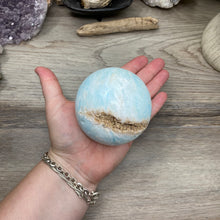 Bild in Galerie-Viewer laden, Blue Aragonite 78mm Sphere #06