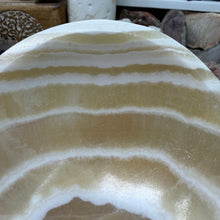 Bild in Galerie-Viewer laden, Onyx Banded Morocco 4.5" Bowl #04