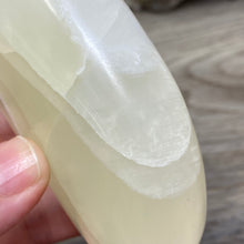 将图像加载到图库查看器中,Lemon Calcite Moon #07