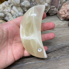 将图像加载到图库查看器中,Lemon Calcite Moon #07