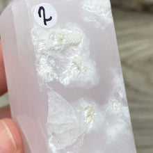 Bild in Galerie-Viewer laden, Pink Calcite / Mangano Tower #02