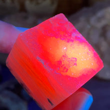Bild in Galerie-Viewer laden, Pink Calcite / Mangano Tower #04 * SPLIT