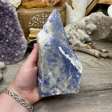 Chargez l'image dans la visionneuse de la galerie, Sodalite Rough #03