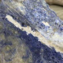 Chargez l'image dans la visionneuse de la galerie, Sodalite Rough #03