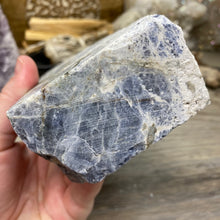 Chargez l'image dans la visionneuse de la galerie, Sodalite Rough #05