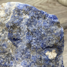 Chargez l'image dans la visionneuse de la galerie, Sodalite Rough #06