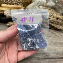 Bild in Galerie-Viewer laden, Sodalite Small Rough Slabs Set #11