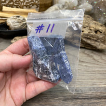Bild in Galerie-Viewer laden, Sodalite Small Rough Slabs Set #11