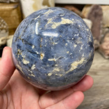 Bild in Galerie-Viewer laden, Dumortierite "Blue Quartz" Large Sphere #03 - 3.35" / 85mm