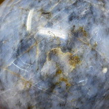Bild in Galerie-Viewer laden, Dumortierite "Blue Quartz" Large Sphere #03 - 3.35" / 85mm
