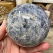 Bild in Galerie-Viewer laden, Dumortierite "Blue Quartz" Large Sphere #04 - 3.45" / 87mm