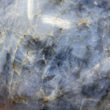 Bild in Galerie-Viewer laden, Dumortierite "Blue Quartz" Large Sphere #04 - 3.45" / 87mm