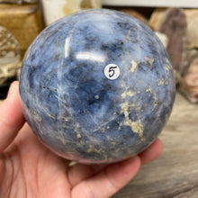 Bild in Galerie-Viewer laden, Dumortierite "Blue Quartz" Large Sphere #05 - 3.54" / 90mm