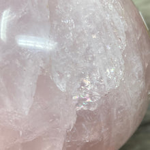 Bild in Galerie-Viewer laden, Rose Quartz Sphere #02 - 2.70" / 69mm