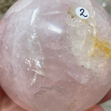 Bild in Galerie-Viewer laden, Rose Quartz Sphere #02 - 2.70" / 69mm