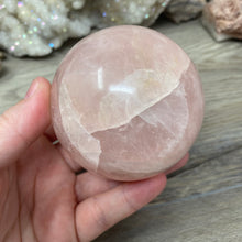 Bild in Galerie-Viewer laden, Rose Quartz Sphere #06 - 2.90" / 73mm