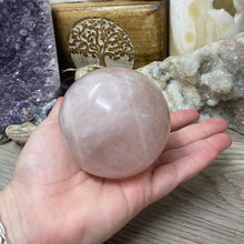 Bild in Galerie-Viewer laden, Rose Quartz Sphere #07 - 2.90" / 73mm