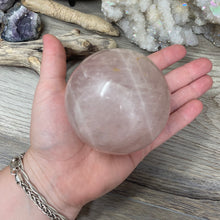 Bild in Galerie-Viewer laden, Rose Quartz Sphere #07 - 2.90" / 73mm
