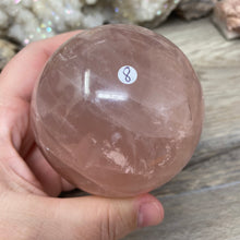 Bild in Galerie-Viewer laden, Rose Quartz Sphere #08 - 3.09" / 78mm