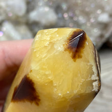 Load image into Gallery viewer, Septarian Double Point #02 - 4.34"/110mm