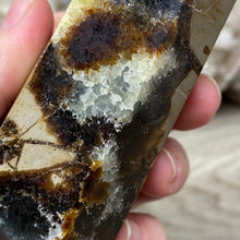 Load image into Gallery viewer, Septarian Double Point #03 - 4.73"/120mm