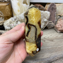 Load image into Gallery viewer, Septarian Double Point #04 - 4.88"/124mm