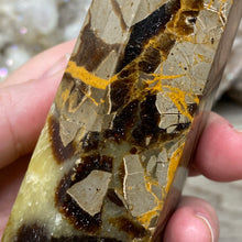 Load image into Gallery viewer, Septarian Double Point #06 - 5.37"/136mm
