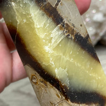 Load image into Gallery viewer, Septarian Double Point #07 - 5.52"/141mm